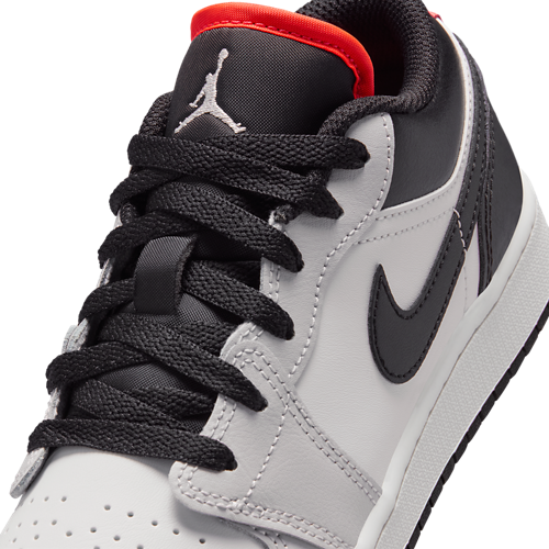 Boys' Grade School AJ 1 Low Summit White/Black/Black - View 7