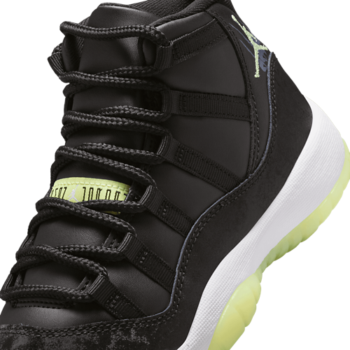 Boys' Grade School Retro 11 SS Black/Dark Raisin/Volt - View 7