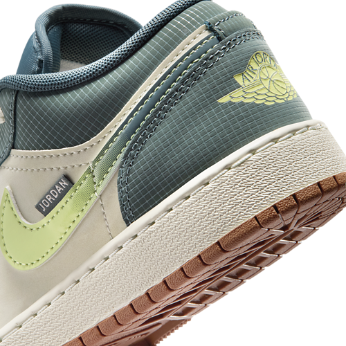 Boys' Grade School AJ 1 Low SE Light Lemon Twist/Hasta/Sea Glass - View 8