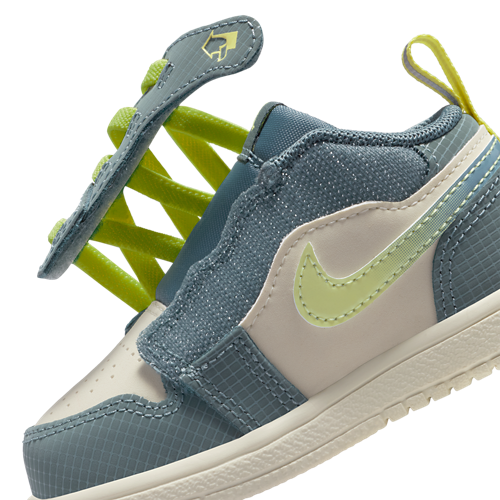 Boys' Toddler AJ 1 Low ALT SE Sea Glass/Light Lemon Twist/Hasta - View 8