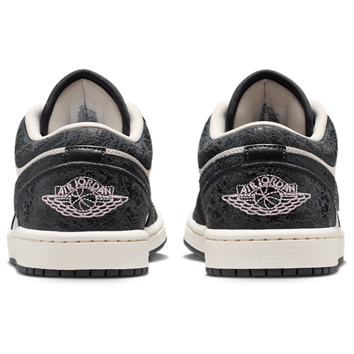 Women's AJ 1 Low Iced Carmine/Sail/Anthracite - View 3