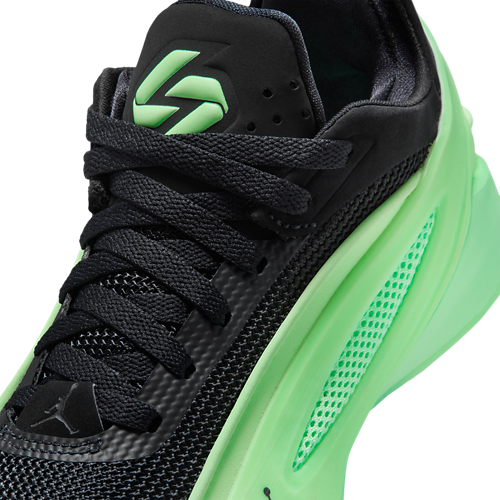 Boys' Grade School Luka 5 Low Black/Red/Green - View 7
