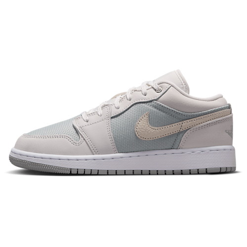 Boys' Grade School 1 Low SE Soft Pearl/Light Smoke Grey/Off White - View 2