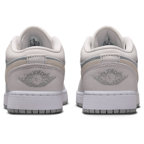 Boys' Grade School 1 Low SE Soft Pearl/Light Smoke Grey/Off White - View 3